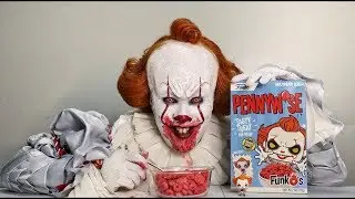 КЛОУН ПЕННИВАЙЗ ЕСТ ШКОЛЬНИКА АСМР!