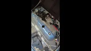 Штатная виброизоляция отрывается руками. #shorts