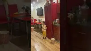 Когда приехал к дочке под видом Деда Мороза, а она не узнала!