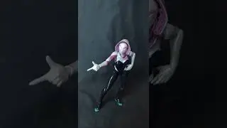 Posing w/ Amazing Yamaguchi Spider-Gwen figure #spiderman #actionfigures #spidergwen #revoltech
