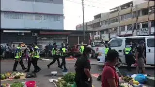 Pasar Warga Asing Kena Angkut
