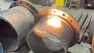 Revolutionary Industrial Cleaning: Watch a Continuous Laser Cleaner in Action!