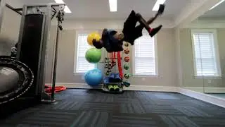 Cork Swing Double Cork on Hardfloor for 1 Minute straight