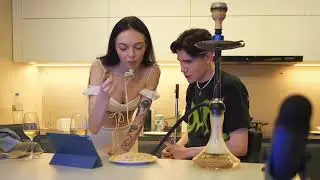 Макс не понял намек