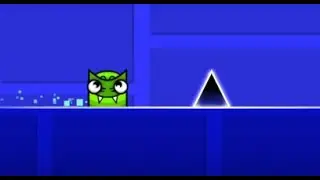 Stereo Madness, but each spike splits the screen