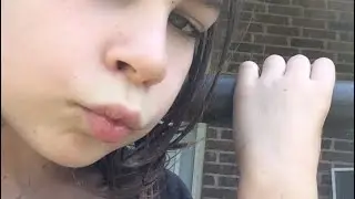Sara watch this I will sing for you