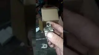 Adjusting the carburetor of a chainsaw, brush cutter 
