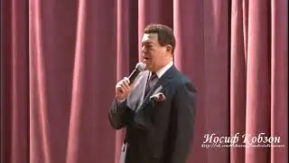 Иосиф Кобзон на концерте посвященному Дню победы в МГУП (2012)