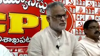 గాజువాక,మధురవాడ పరిసర ప్రాంతాల్లో ఆక్రమణ లో ఉన్న ప్రభుత్వ భూములను తిరిగి స్వాధీనం చేసుకొవాలి: CPI