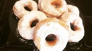 donas za skukuu ya Eid za kiswahili zina pikwa hivi  tamu sana  Eid  DONUTS