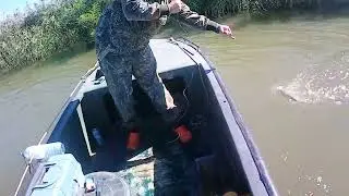 ловим судака в Астрахани на так называемую 