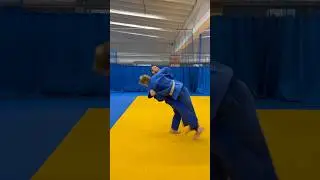 WATCH THIS POWERFUL FOOT SWEEP 