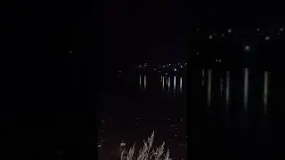 знакомый с детства звук камня по льду)