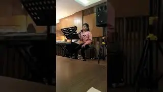 Lyrik bunda . Melly goeslow... "  Ratu alysa callista"