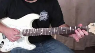 Blues Guitar Lessons - Blues Guitar Licks Lesson fender strat