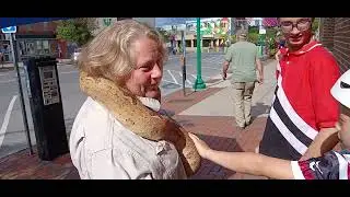 Video: Reptile handler shows boa constrictor at TomatoFest in Auburn