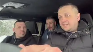 Снежная мгла поглотила колонну внедорожников!
