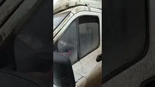Когда тает снег машина меняет цвет 