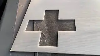 coroplast plastic cutting 1