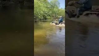 Polaris Sportsmen 500 1998 года выпуска. Сток. Шноркелей нет. Прёт как танк.