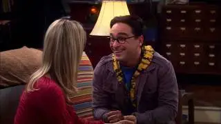 3x15 Penny hugs Leonard