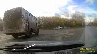 Беспредел на дороге: дурень на ПАЗике