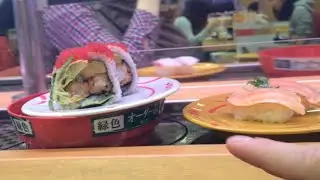 How to order, eat and pay for sushi in Japan (at a conveyor belt sushi restaurant)