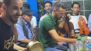 Ala au café Zrireq Asilah.