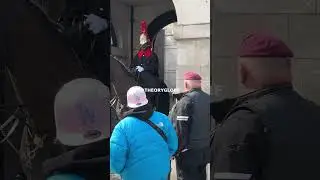 Para Veteran Shows Kings Guard Respect! 