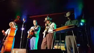 ''So tired of crying'' The Howlin' Hound Dogs june 2018 HG Country Rockabilly