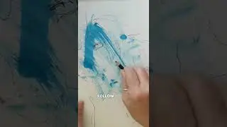 This painter paints with her non-dominant hand 🤯 