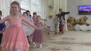 Полёт на самолёте путешествие по Маминой стране