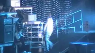 Justin Bieber - Love me - live in Berlin 02.04.2011