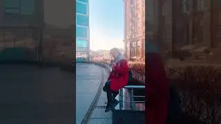 В красивом пальто по набережной (на песню Земфиры)