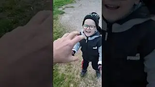 хотел убежать )