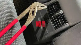 VW Caddy / Touran rear air vent remove
