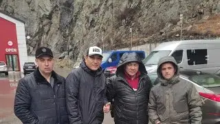 Пригнали  машины  из Грузии.