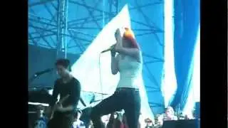 PARAMORE-Warped Tour,2009 [FULL PERFORMANCE]