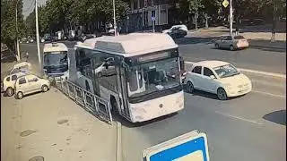 Столкновение двух автобусов в Уфе