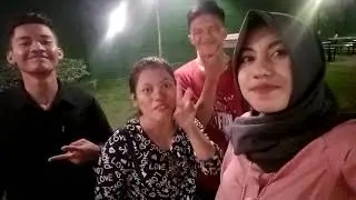 Antara  foto  dan video 😂😂😂