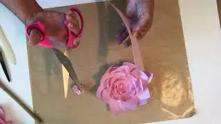 Paper flower DIY tutorial by PaperFlora