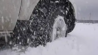 Renault Duster 1.6 in medium snow. Рено Дастер 1,6 в неглубоком снегу