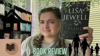 the extended family holiday *Book Review* (The Family Upstairs)