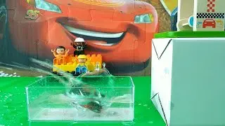 Mini cars mcqueen piston cup water springboard