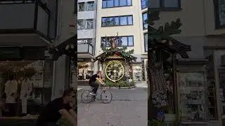 biggest cuckoo clock in the world