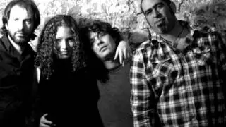 LOS YETI - LONELY TONIGHT