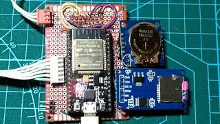 Clock and Weather ESP32 DHT11 RTC DS1307 SPIFFS  VGA Monitor