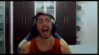 Base do cara gritando