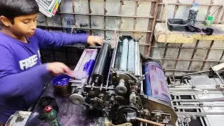 Old Mini Offset Printing Machine Operate by Trainee Operator