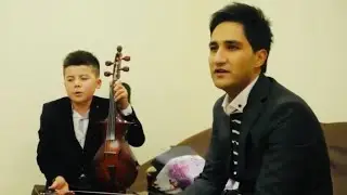 Yahyobek G’aniyev birinchi ustozi Jasurbek Mavlonov bilan Duet kuylagan.